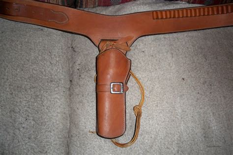 bianchi western holsters and gun belts